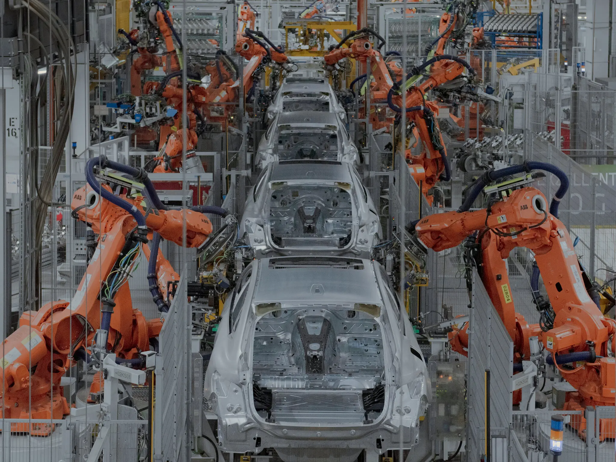 Автовиробництво тягне Німеччину вниз: промисловий спад найглибший з 2022 року